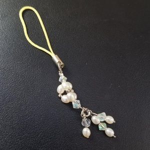 ❤️ Pearl phone/key charm📱🔑❤️